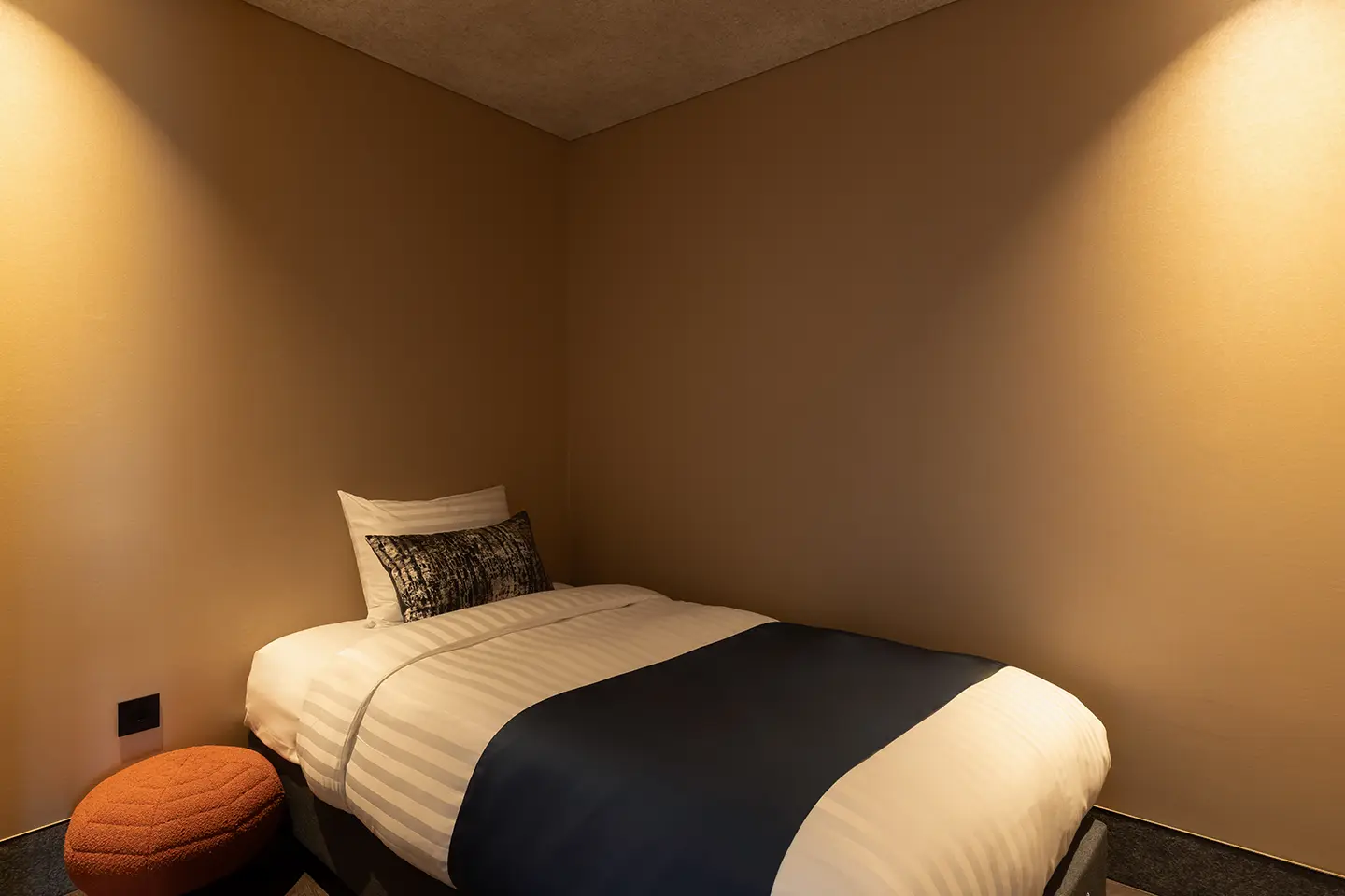 소노캄경주_디럭스 스위트 A_침실_1440_960