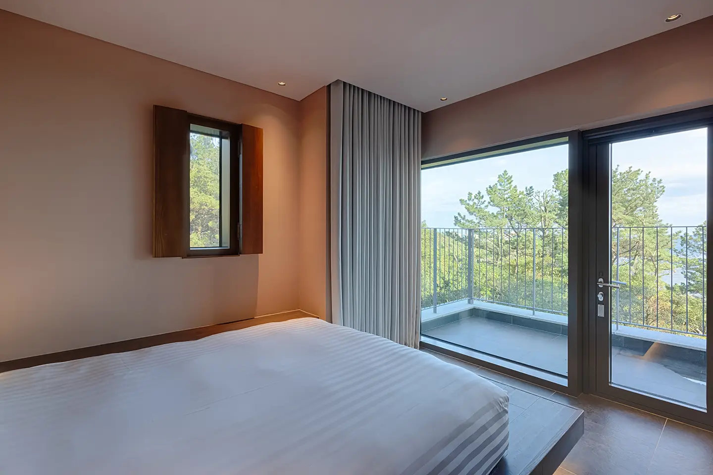 소노캄 제주 빌라 빌라 프리미어 펫 침실1 1440960.webp