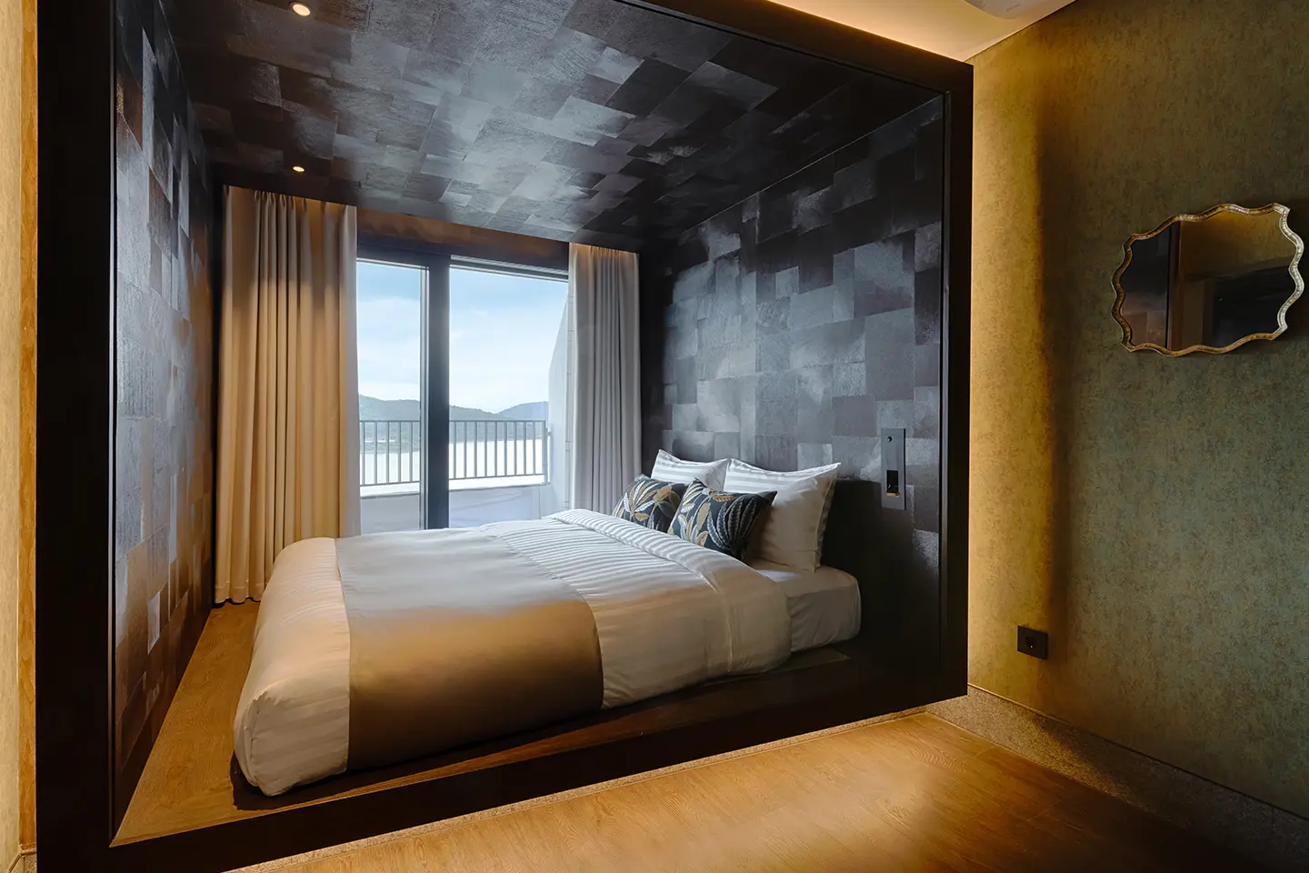 소노캄경주_디럭스스위트B_레이크_02_1440960