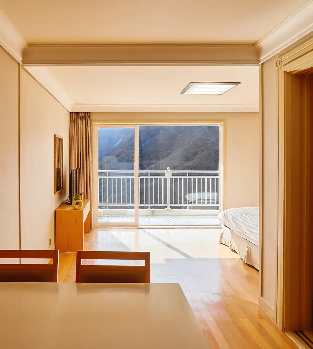 단양 WEST 패밀리 스탠다드 썸네일.webp