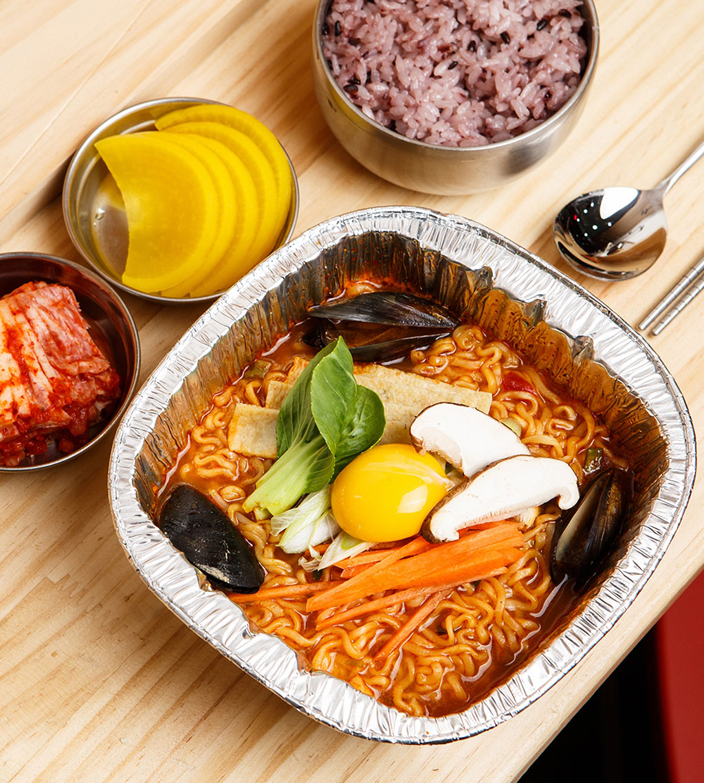 비발디파크_에이스테이션_라면_01_세로.jpg