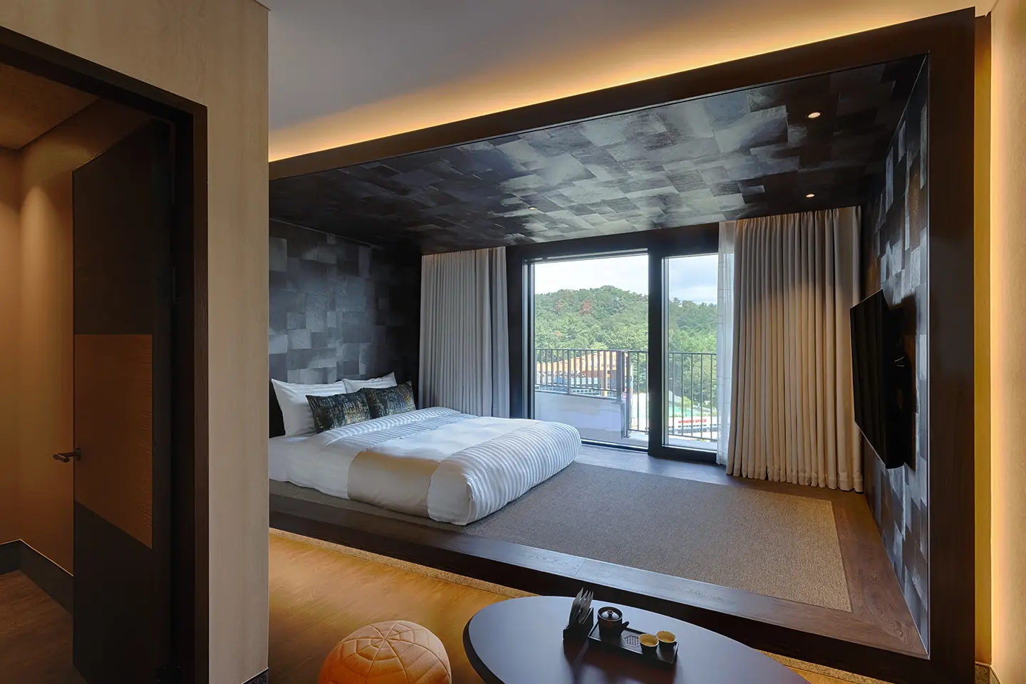 소노캄경주_디럭스 스위트 A_뷰프리 거실_1440_960