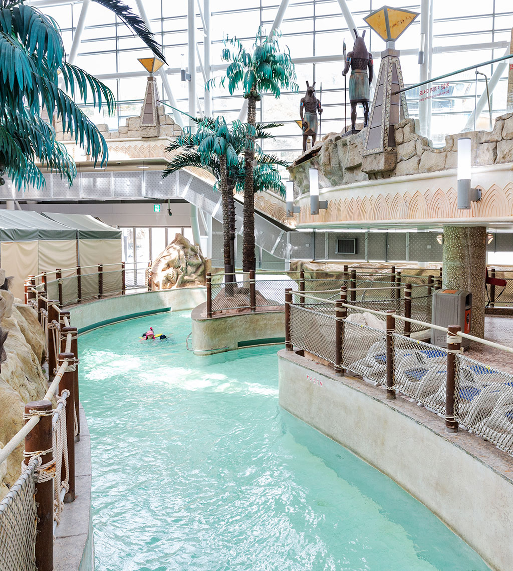 오션월드_실내존_실내유수풀_01.jpg