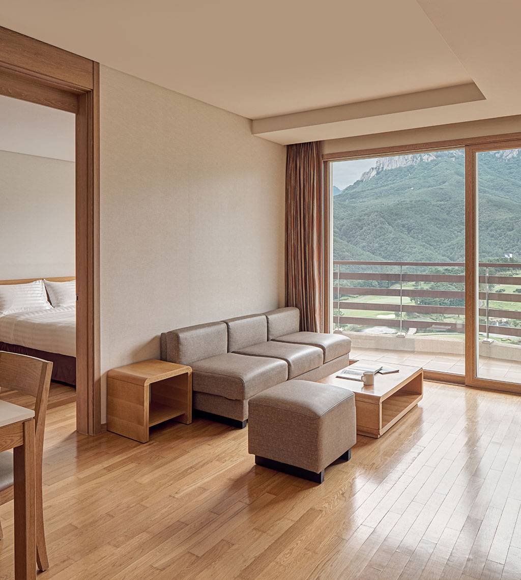 소노캄_델피노_스위트_울산바위뷰_세로.jpg