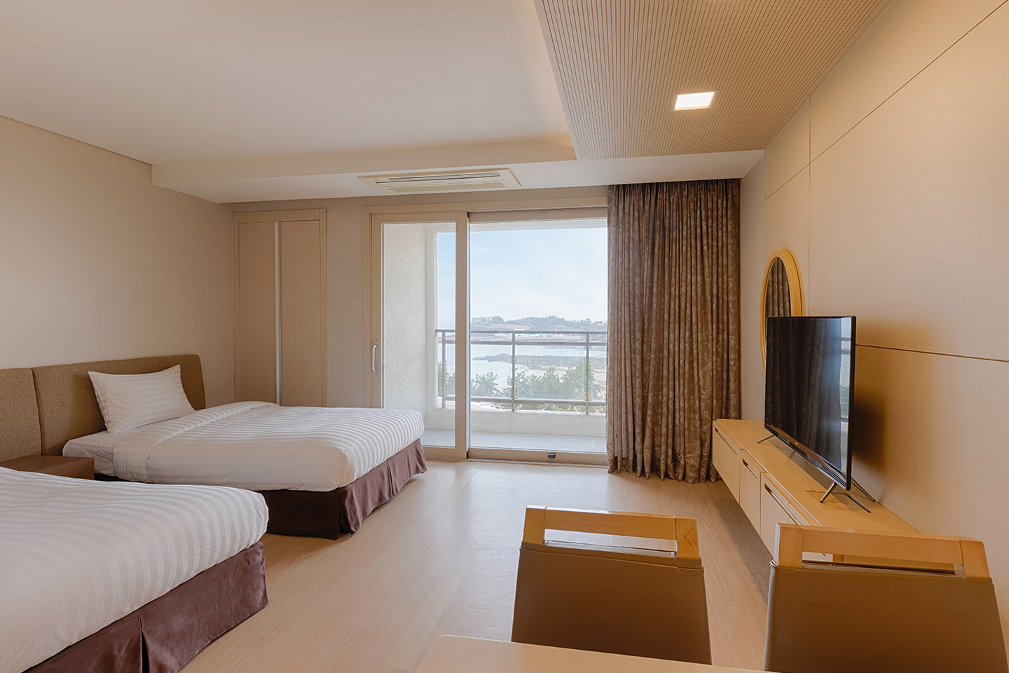 소노벨_변산_리조트_패밀리_파셜_오션뷰_1440_960.jpg