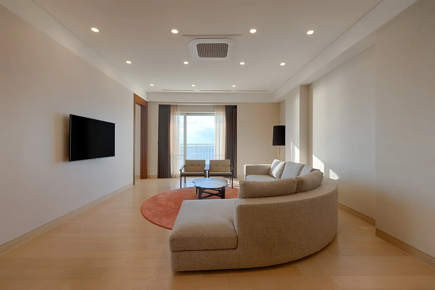 소노캄 제주 그랜드 스위트 2025 거실2 1440960.webp